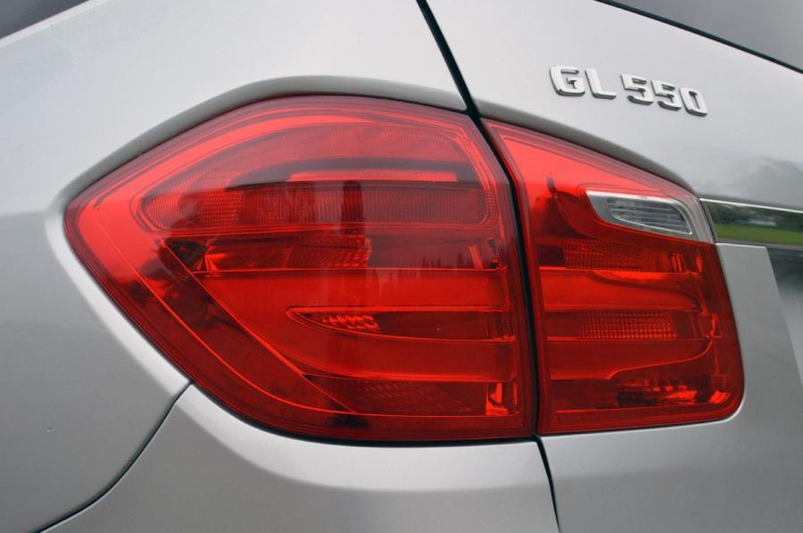  Mercedes-Benz GL550 2013 года  (фото 40 из 47)